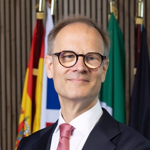 Prof. Thomas Jeanjean Executive President & Dean of ESCP