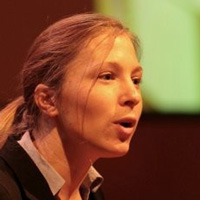 Professor Adeline OCHS - Audencia - Ph.D. in Management Sciences - Founder of Topoye