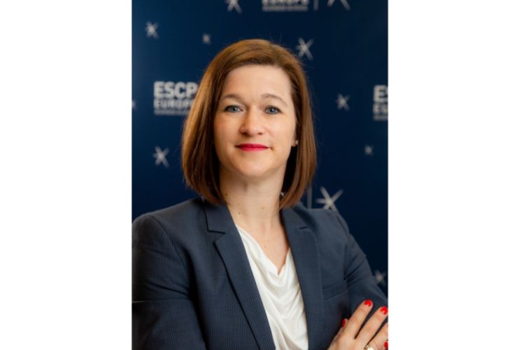 Picture of Prof. Dr. Kerstin Alfes, ESCP Berlin's Academic Director of the MBA in International Management.