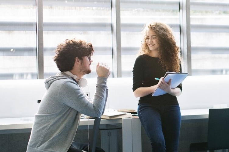 Accordo tra ESCP Business School e Intesa Sanpaolo per concessione prestito agli studenti residenti in Italia