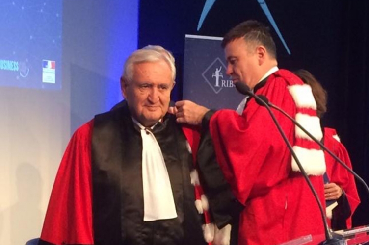 ESCP Europe remet le titre de Docteur honoris causa à Jean-Pierre Raffarin