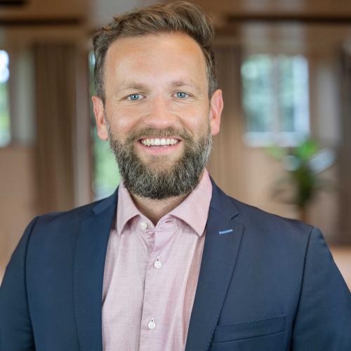 Marc Oberhauser - Associate Professor
- ESCP Marc Oberhauser - Associate Professor
- ESCP