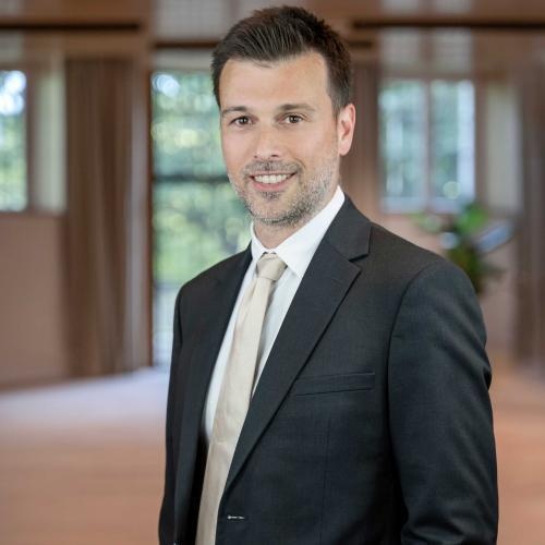 Panagiotis Dontis Charitos - Associate Professor - ESCP Panagiotis Dontis Charitos - Associate Professor - ESCP